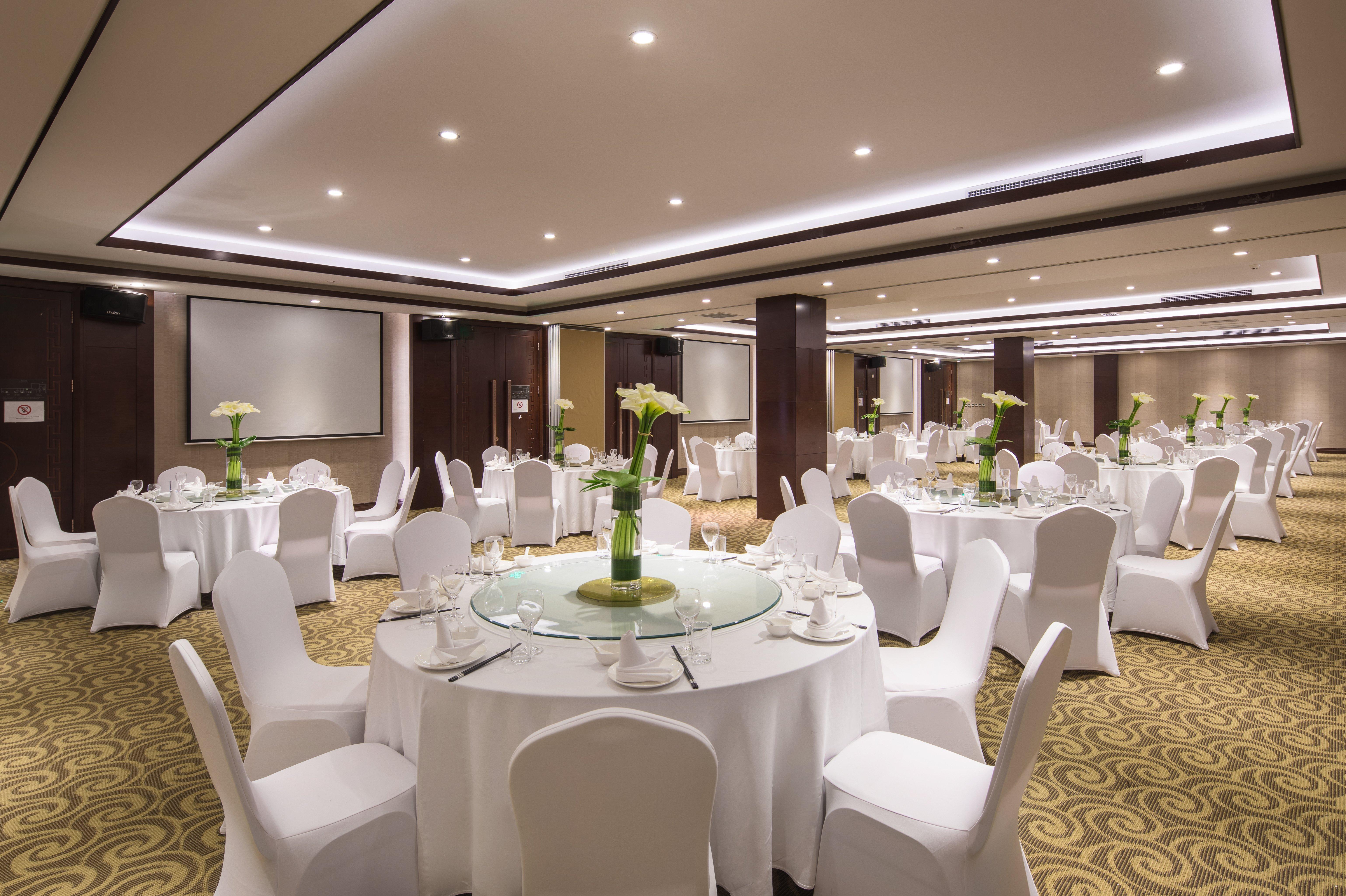 Holiday Inn Beijing Airport Zone By Ihg Hotel 4*