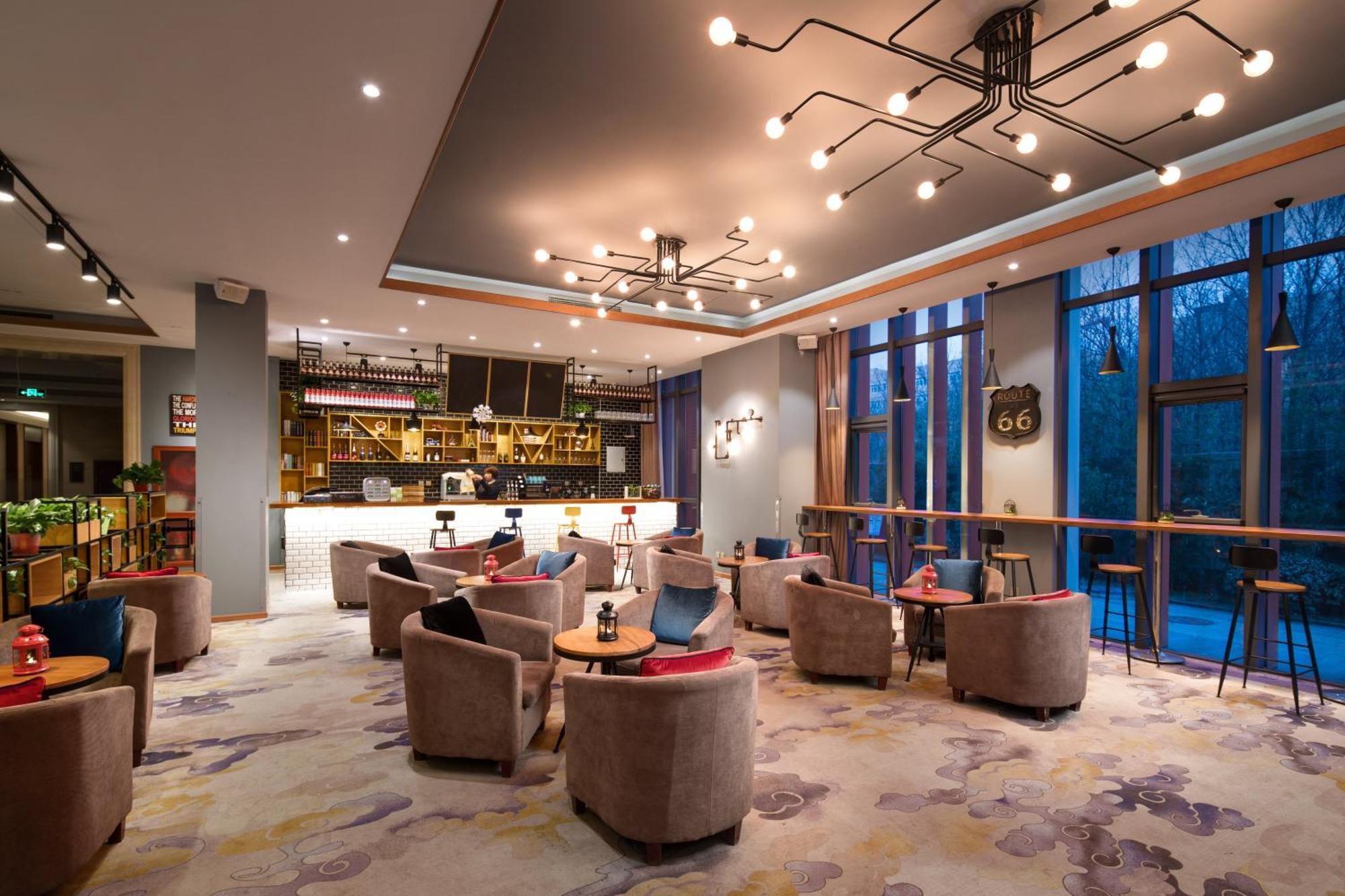 Hotel Holiday Inn Beijing Airport Zone By Ihg 4*