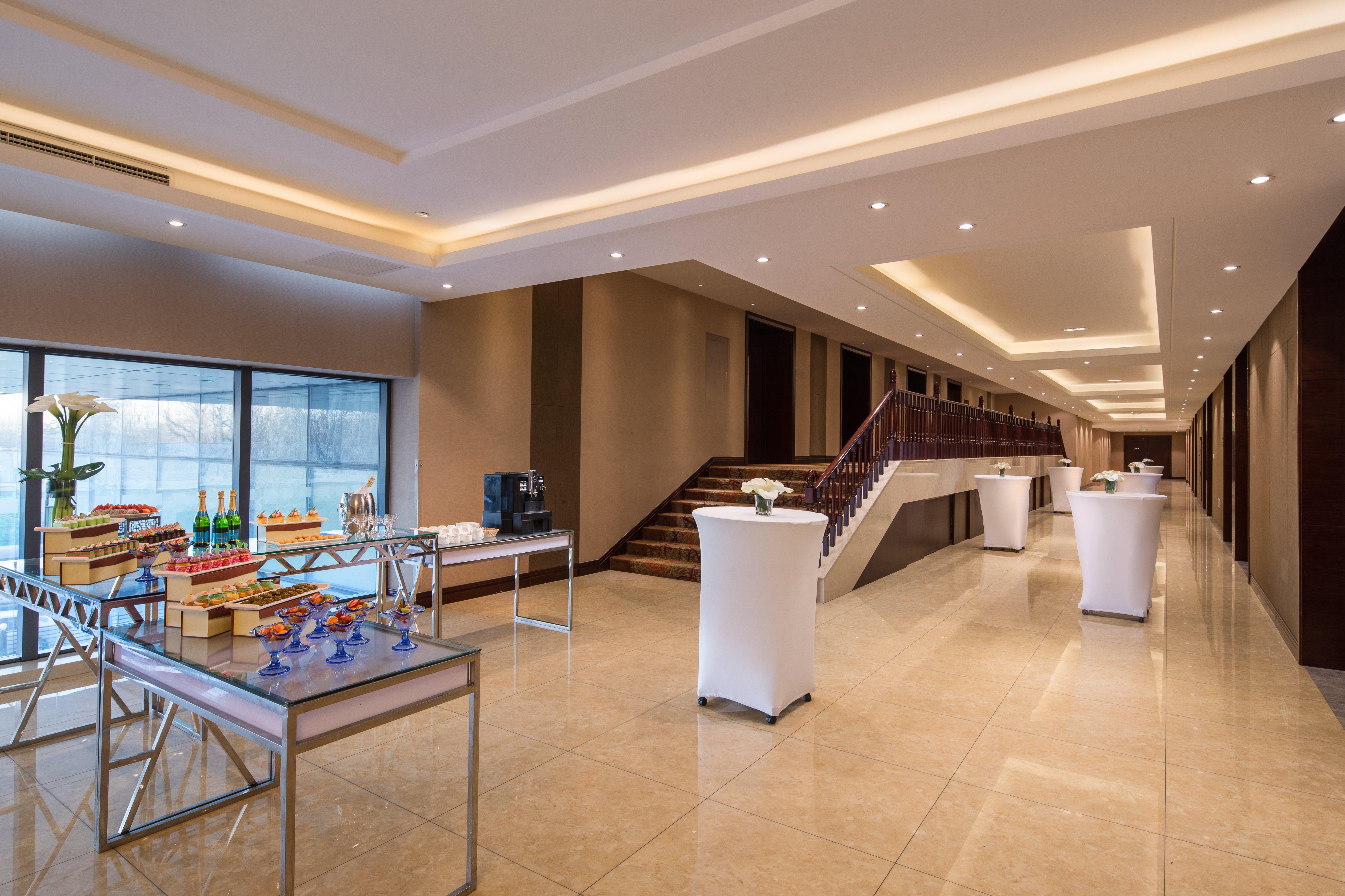 Hotel Holiday Inn Beijing Airport Zone By Ihg 4*