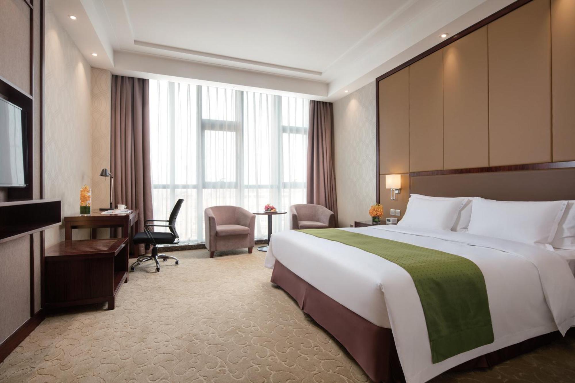 Holiday Inn Beijing Airport Zone By Ihg 4*
