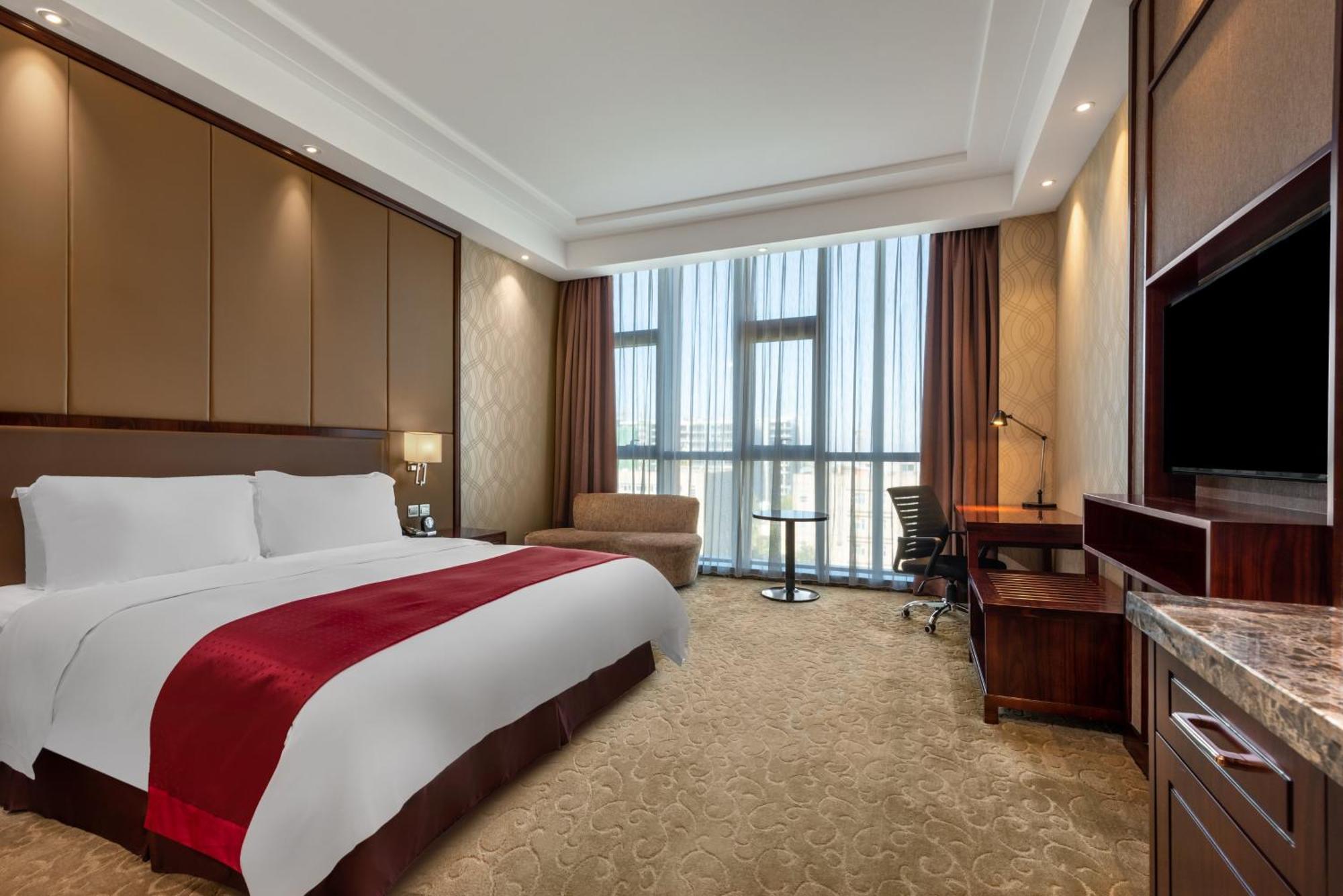 Hotel Holiday Inn Beijing Airport Zone By Ihg 4*