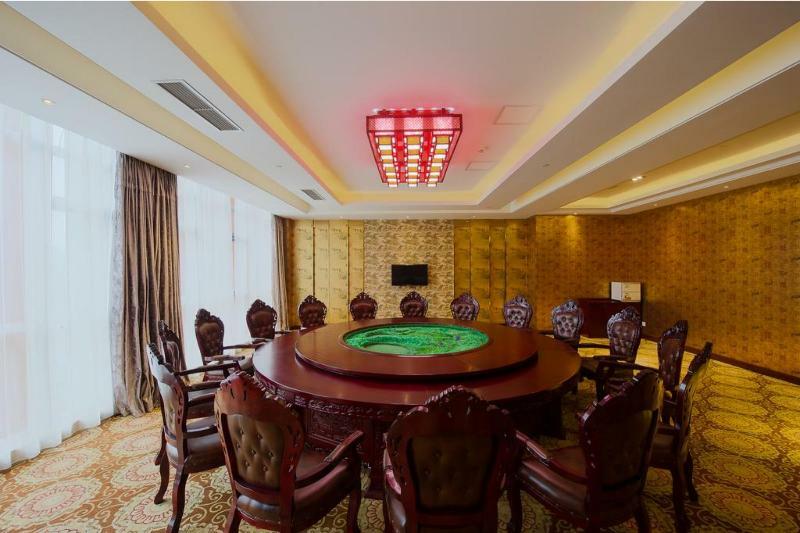 Hotel Holiday Inn Beijing Airport Zone By Ihg 4*